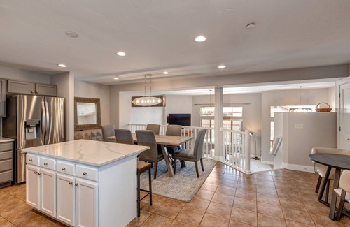 Bear Hollow Village House | Luxury Community Amenities, Prime Location, Hot Tub + BBQ! Free Shuttle