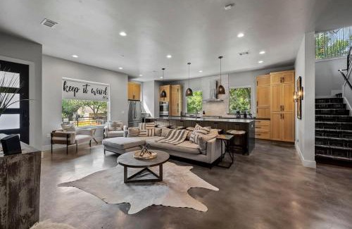 South Lamar House | Luxury Compound in South Lamar
