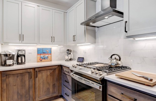 Winter Park House | Luxury Condo 1407 I Hot Tub I AC I Arcade I Great Views I Best Price I Discounted Attractions