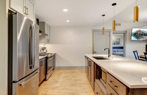 Winter Park House | Luxury Condo 2307 I Hot Tub I AC I Great Views I Best Price I Discounted Attractions