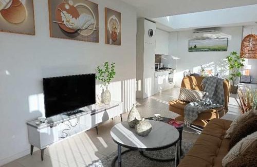 Parramatta Apartment | Luxury Condo 2Bedrooms near Olympic Park CBD