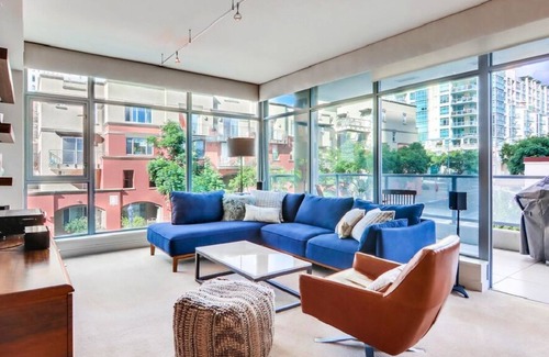 Cortez Hill Condo | Luxury condo at the top of Cortez Hill