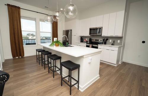 Downtown Jacksonville Condo | Luxury Condo, Breathtaking Riverfront Views