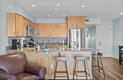 North Carolina Coast Condo | Luxury Condo- Contemporary Oceanfront-Complete Remodel Keyless Checkin-RR Host