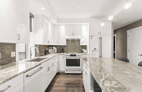 Grand Haven Condo | Luxury condo downtown Grand Haven