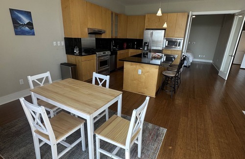 East Cesar Chavez Condo | Luxury Condo Downtown Austin, TX