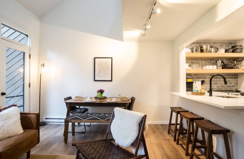 Glacier Condo | Luxury condo, fireplace, pet friendly, Pool, Sauna, Clubhouse, WIFI