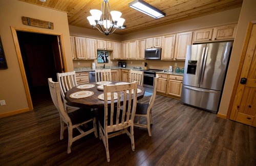 Gruene Condo | Luxury Condo Hidden Gem of Gruene Resort- A10