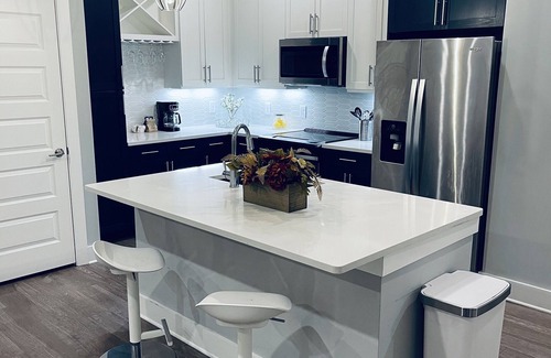 North Decatur Apartment | Luxury Condo in Decatur, Atlanta