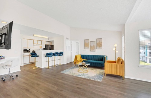 Kissimmee Condo | Luxury condo in delightful Kissimmee with WiFi, fitness room, AC