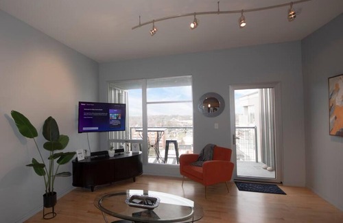Champaign Apartment | Luxury Condo in Downtown Champaign