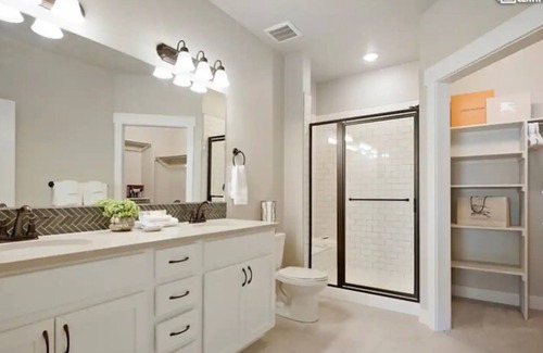 Windsor Condo | Luxury Condo in Highland Meadows with Mountain & Water Views