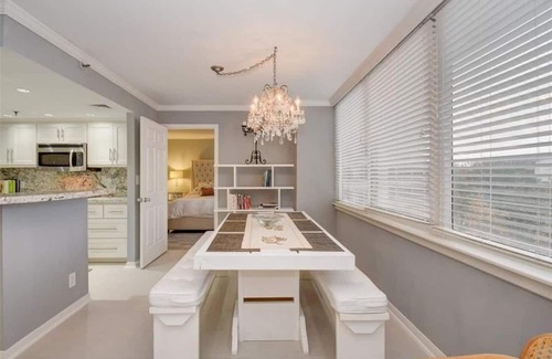 Houston Condo | "Luxury Condo in the heart of Galleria, Uptown Houston"