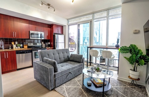 Downtown Toronto Apartment | Luxury Condo Living Downtown Toronto