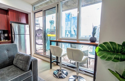 Downtown Toronto Apartment | Luxury Condo Living Downtown Toronto