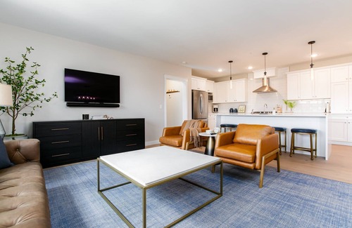 South Bend Apartment | Luxury Condo Near Campus
