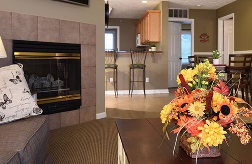 Cadillac Condo | Luxury condo on all-sports Lake Cadillac, Michigan