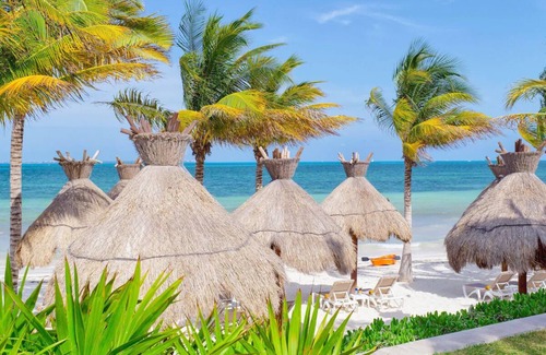 Playa Mujeres Condo | Luxury Condo on the Beach