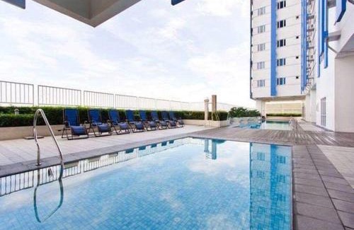 Valencia Apartment | Luxury Condo-Princeton Residence-New Manila Quezon City-Fast Wi-fi150mbps