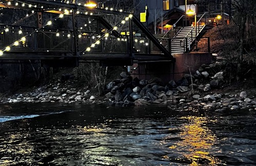 Silverthorne Condo | Luxury Condo - Private Hot Tub Overlooking Blue River