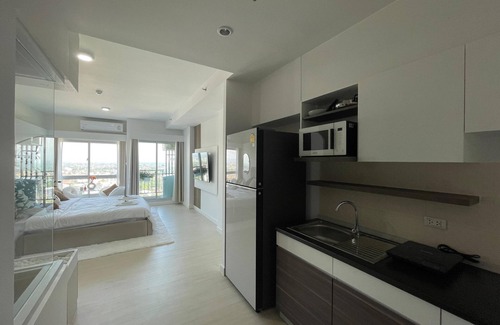 Nong Pa Khrang Apartment | Luxury Condo in the Center With Motorbike Included