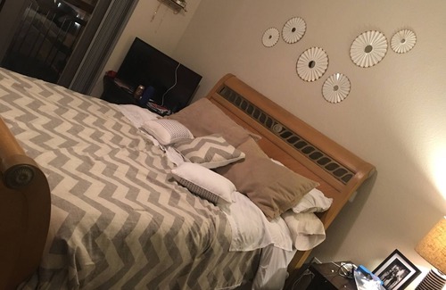 Valencia Condo | Luxury Condo @ Town Center