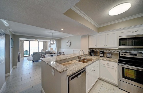 Gulf Lagoon Beach Condo | Luxury condo 🏝 Beachside master bedroom 🏖