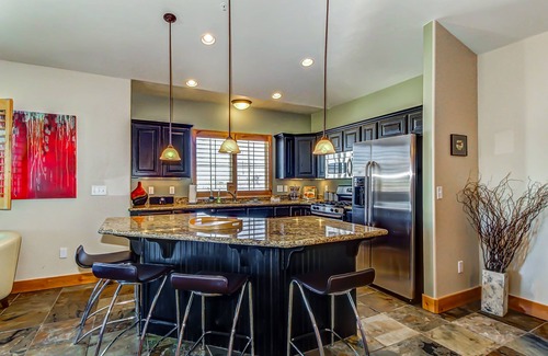 Bear Hollow Village Condo | Luxury Condo w/Private Balcony, Seasonal Pool, Hot Tubs - Close to Skiing