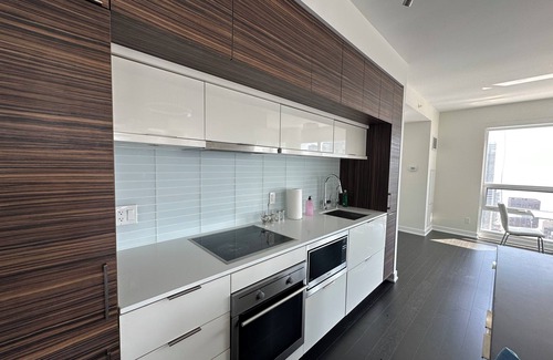 St. Lawrence Condo | Luxury condo with amazing view!