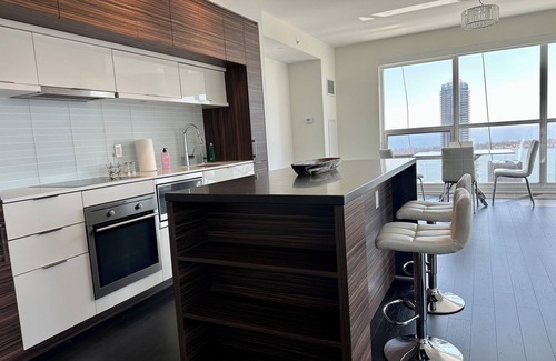 St. Lawrence Condo | Luxury condo with amazing view!