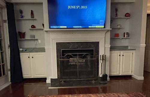 Manchester Condo | Luxury condo with Brazilian Cherry wood flooring fully furnished with Spa