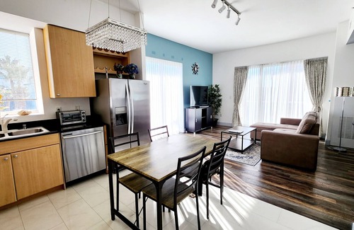 Waterfront Condo | LUXURY CONDO WITH OCEAN VIEW 2BR/2BA