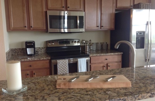 Bradenton Condo | Luxury Condo With Superb Water Views - Resort Amenities