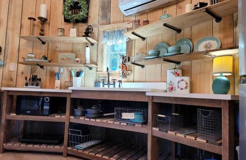 Georgia Coast House | Luxury Converted Silo Glamping Site for Romantic Weekends Away in Danville, Georgia