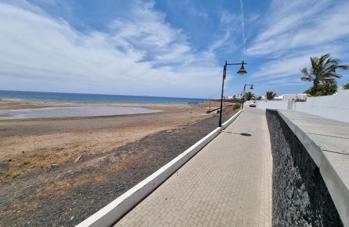 Playa Honda Apartment | Luxury Coral Beach first line of the sea