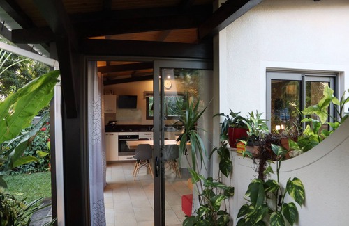 Pamplemousses House | Luxury Cosy Guesthouse