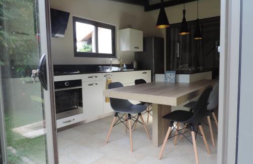 Pamplemousses Apartment | Luxury Cosy Guesthouse