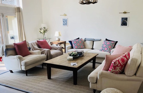 Sibford Gower House | Luxury Cotswolds House sleeps 14, walk-pub, mins to Soho Farm