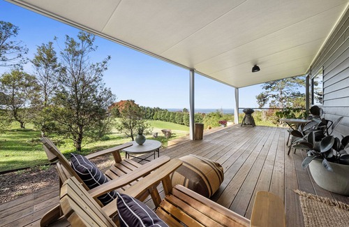 Kurrajong Heights House | Luxury cottage with big city views