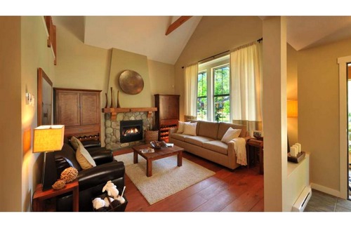 Lindell Beach Cottage | Luxury cottage @ Cultus Lake South - A stunning family oriented resort community