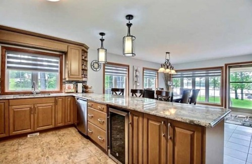Lavigne Cottage | Luxury Cottage Estate & Guest House