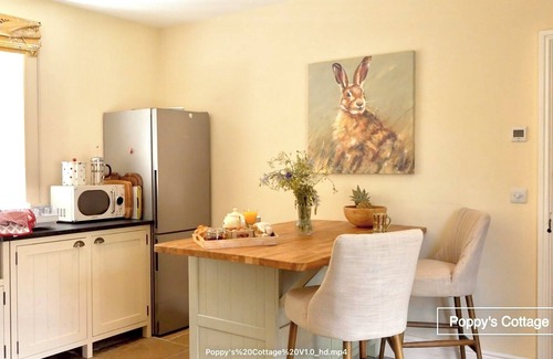 Newton Saint Cyres House | Luxury Cottage in exceptional private grounds with private gym, table tennis