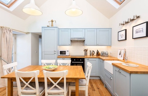 Cupar Cottage | Luxury cottage in countryside setting near to St Andrews perfect for golfers