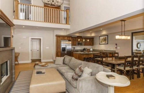 Seguin Villa | Luxury Cottage Lifestyle With Resort Amenities and Perks