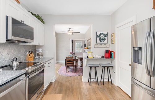 North Kingstown Cottage | Luxury Cottage on the Potowomut River in Rhode Island 2bd/2b