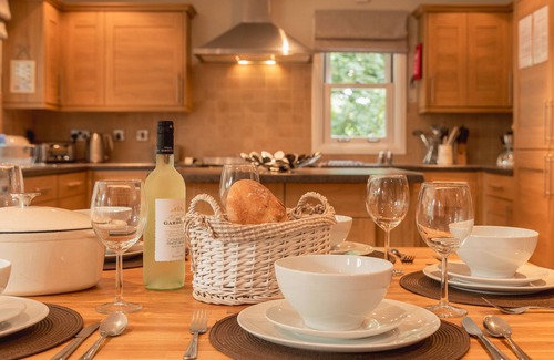 Crail Cottage | Luxury cottage with garden and parking in the heart of the village. Sleeps 8.