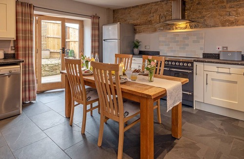 Ilton Cottage | Luxury country cottage with hot tub, 5 star