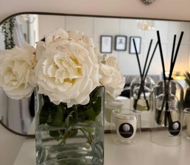 Melksham House | Luxury country double room