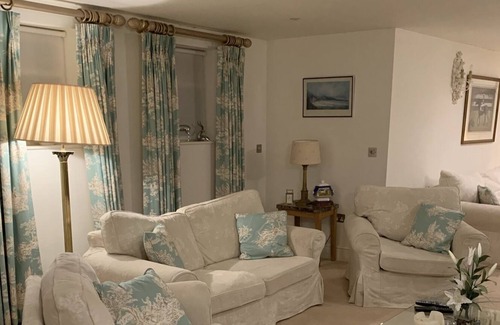 Wombleton House | Luxury Country Home in Wombleton