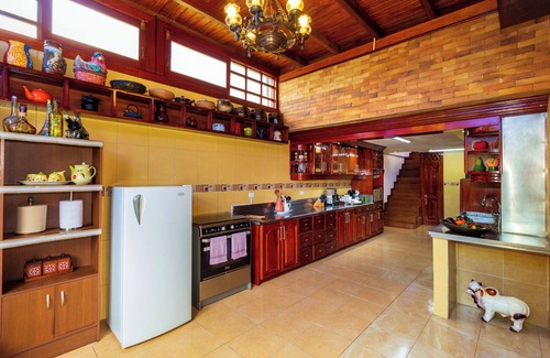 Pasochoa Ski Chalet | LUXURY COUNTRY HOUSE NEAR COTOPAXI, ANTISANA, PASOCHOA VOLCANOES AND HOT SPRINGS